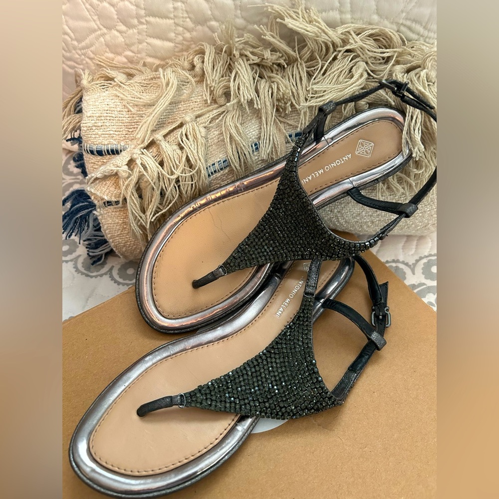 Antonio Melani Flat Sandals. Sz: 9. Color: Black